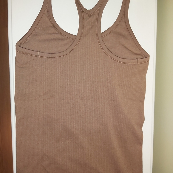 lululemon athletica Tops - Lululemon Ebb to street tank size 8